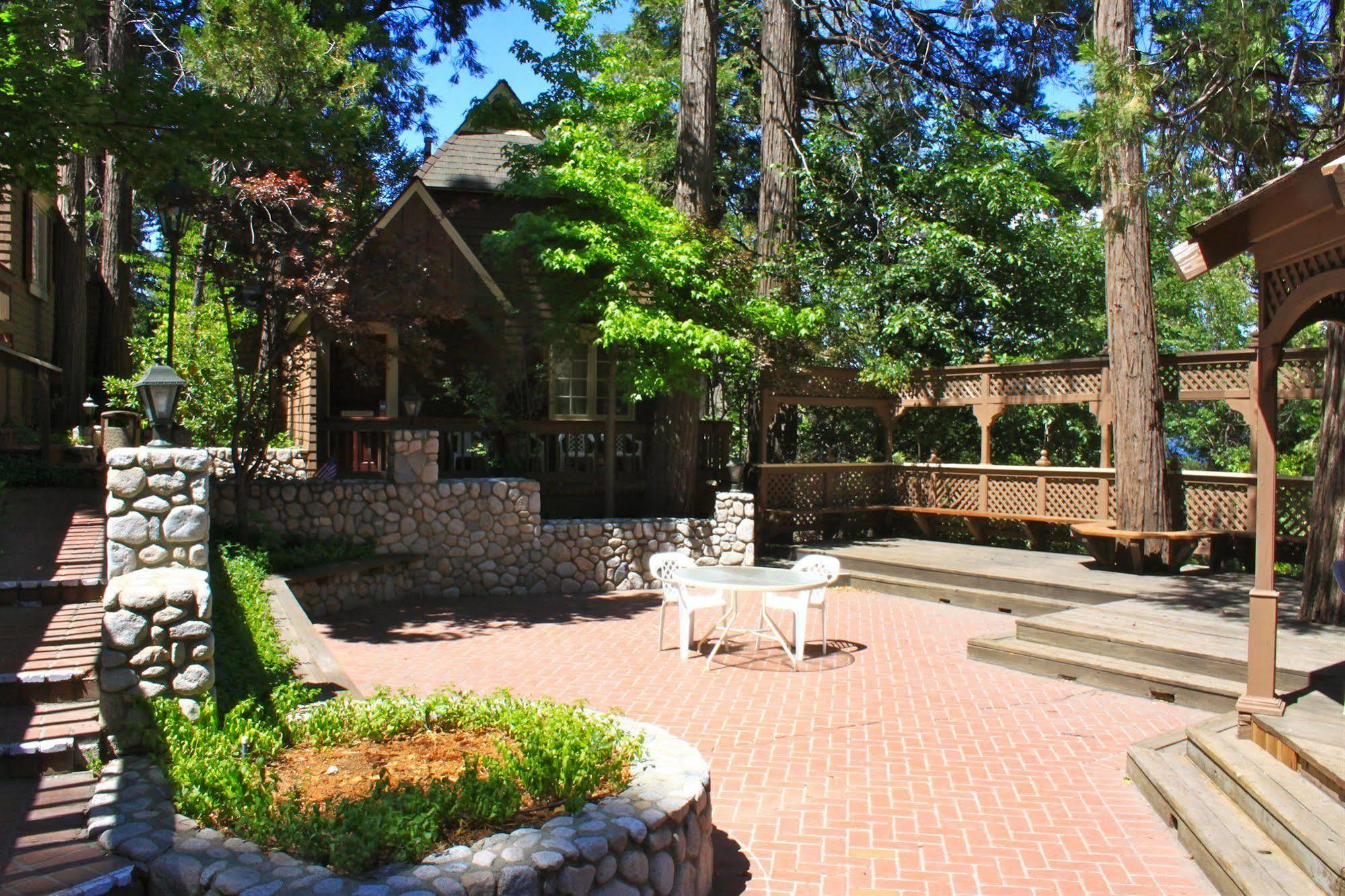 Saddleback Inn At เลคแอร์โรว์เฮด ภายนอก รูปภาพ