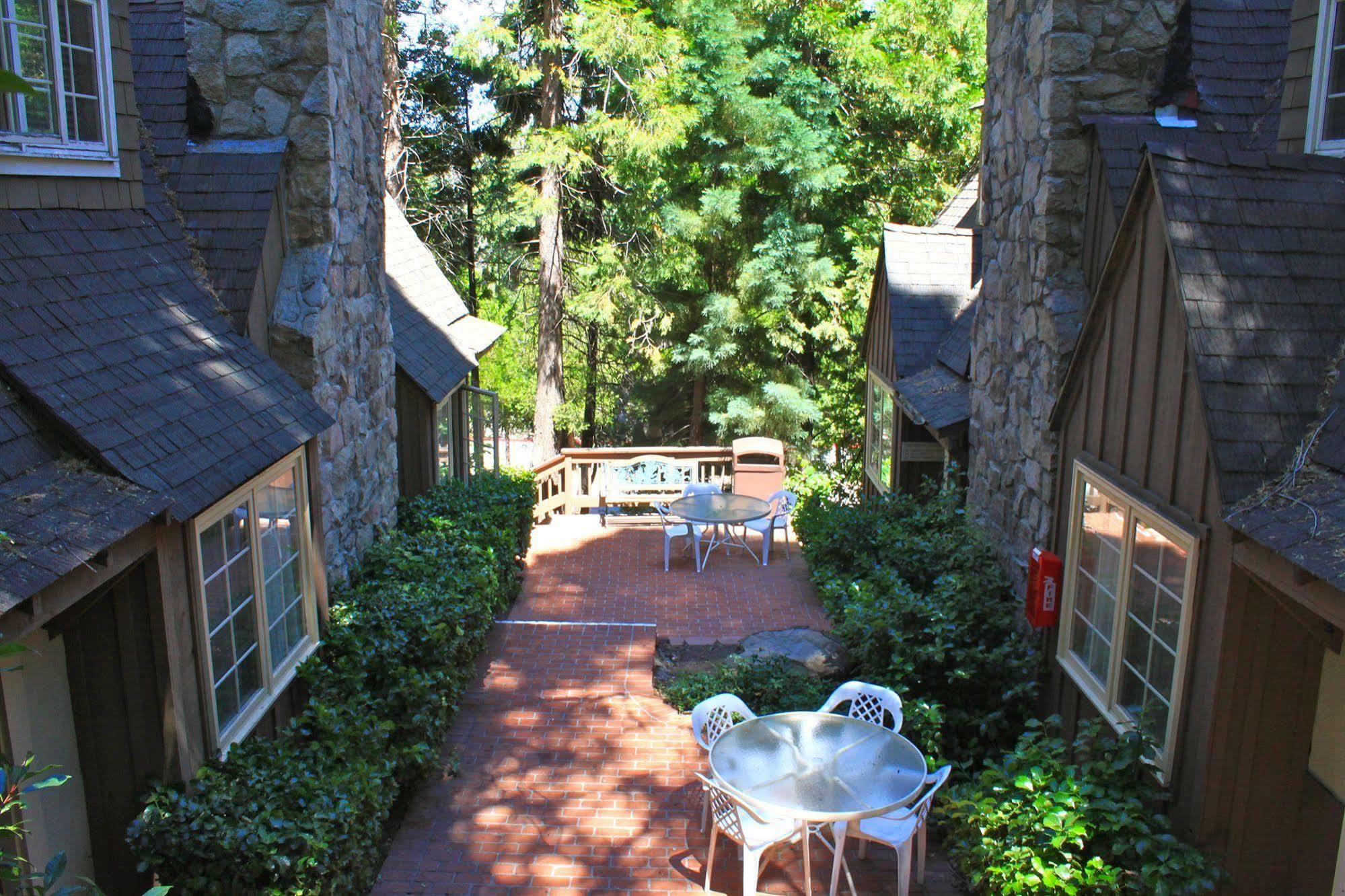Saddleback Inn At เลคแอร์โรว์เฮด ภายนอก รูปภาพ